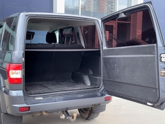car-image