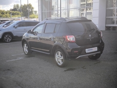 car-image