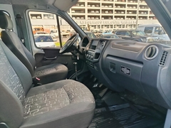car-image